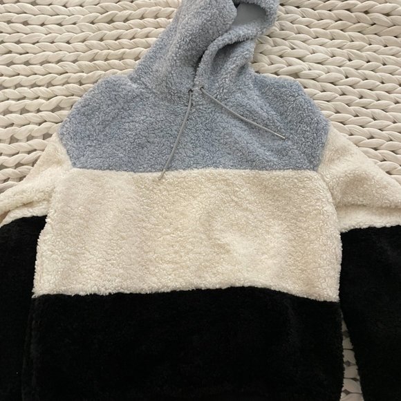 Adam Selman Fleece Sweatset - Picture 4 of 8